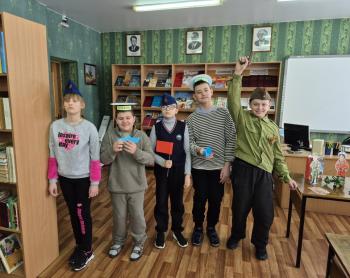 Игра - викторина «Сила солдатская, сила богатырская» Игра - викторина «Сила солдатская, сила богатырская»