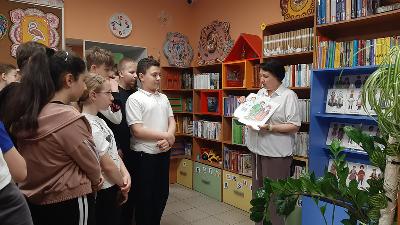 Тематический час «Многоликая Россия»