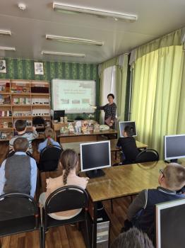 Развлекательно-познавательная программа «Веселый день рождения Дедушки Мороза» Развлекательно-познавательная программа «Веселый день рождения Дедушки Мороза»