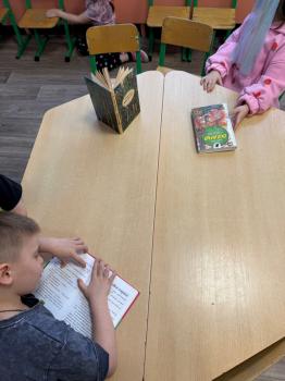 Турнир знатоков «Книжный Знайка» (книги-юбиляры) 6+