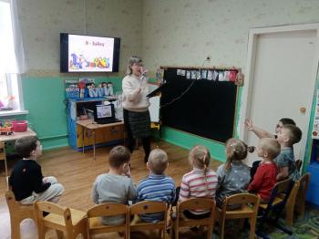 Поэтическая карусель «Веселый день с Агнией Барто» 0+ Поэтическая карусель «Веселый день с Агнией Барто» 0+