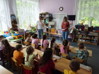 Игровое занятие с мастер-классом «Подставляйте солнышку ладошки» 