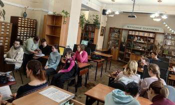 Заседание детского клуба «Разноцветный мир»