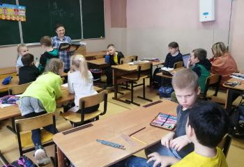 Литературный час «Посиди, послушай» Литературный час «Посиди, послушай»