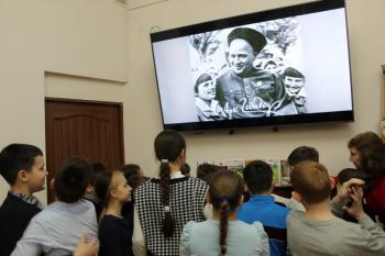 Встреча с книгой «Когда жизнь – подвиг и пример» (120 лет со Дня рождения А. Гайдара)