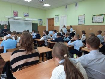 Библиотечный урок «Книга и компьютер. Ресурсы Интернет»