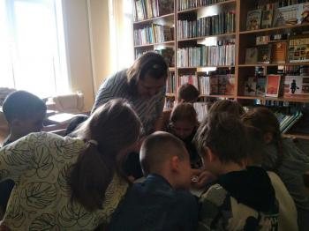 Игровая программа «Чемодан с загадками»