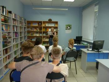 Час памяти «Становится историей война»