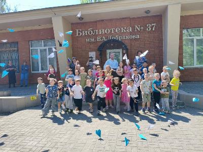 Патриотический праздник «Сквозь года звенит победа!»