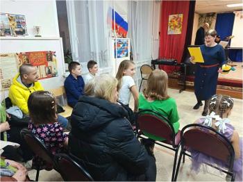 Поэтический час «Светлый праздник – женский день»