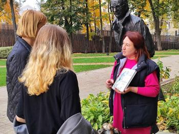 Литературные чтения у памятника Г.Н. Троепольскому «В памяти, в сердце, в книге»