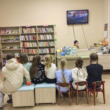 Дискуссия «Через книгу к миру и согласию», 12+ Дискуссия «Через книгу к миру и согласию», 12+