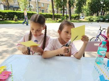 Игровая программа «По книжному морю под парусом лета»
