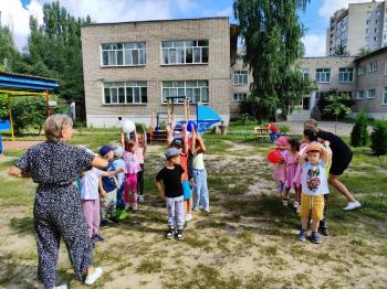 Беседа   «Три цвета стяга: державность, верность, героизм!» 6+