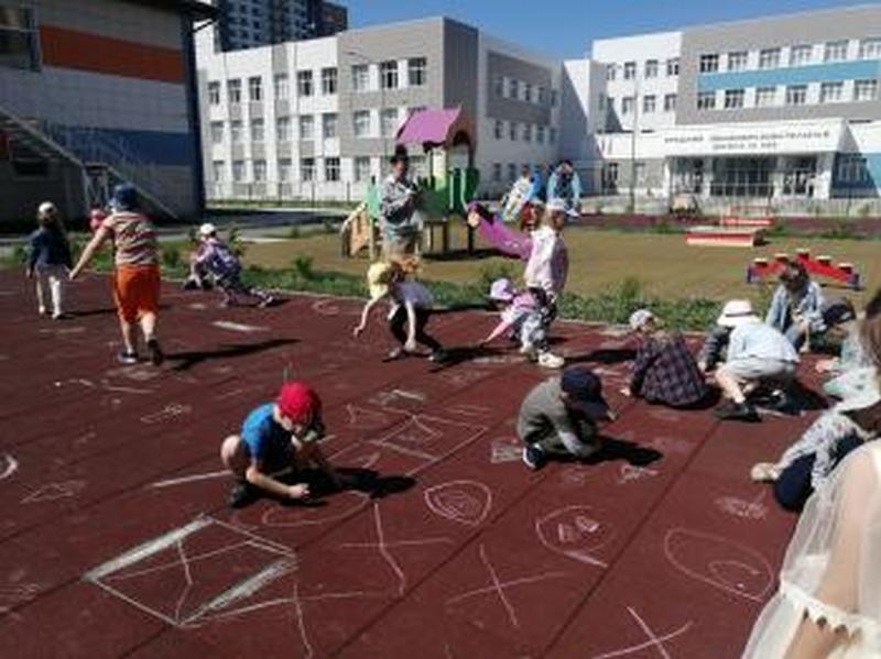 Игровая программа «На круглой планете счастливые дети»
