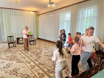 Праздник «Правила дорожные – детям знать положено»