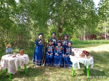 Романова Галина. У околицы Вокальный ансамбль Дарьяночка